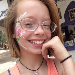 Meet your Posher, Haley