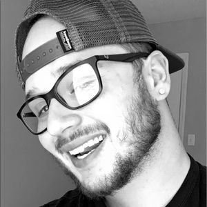 Meet your Posher, Evan