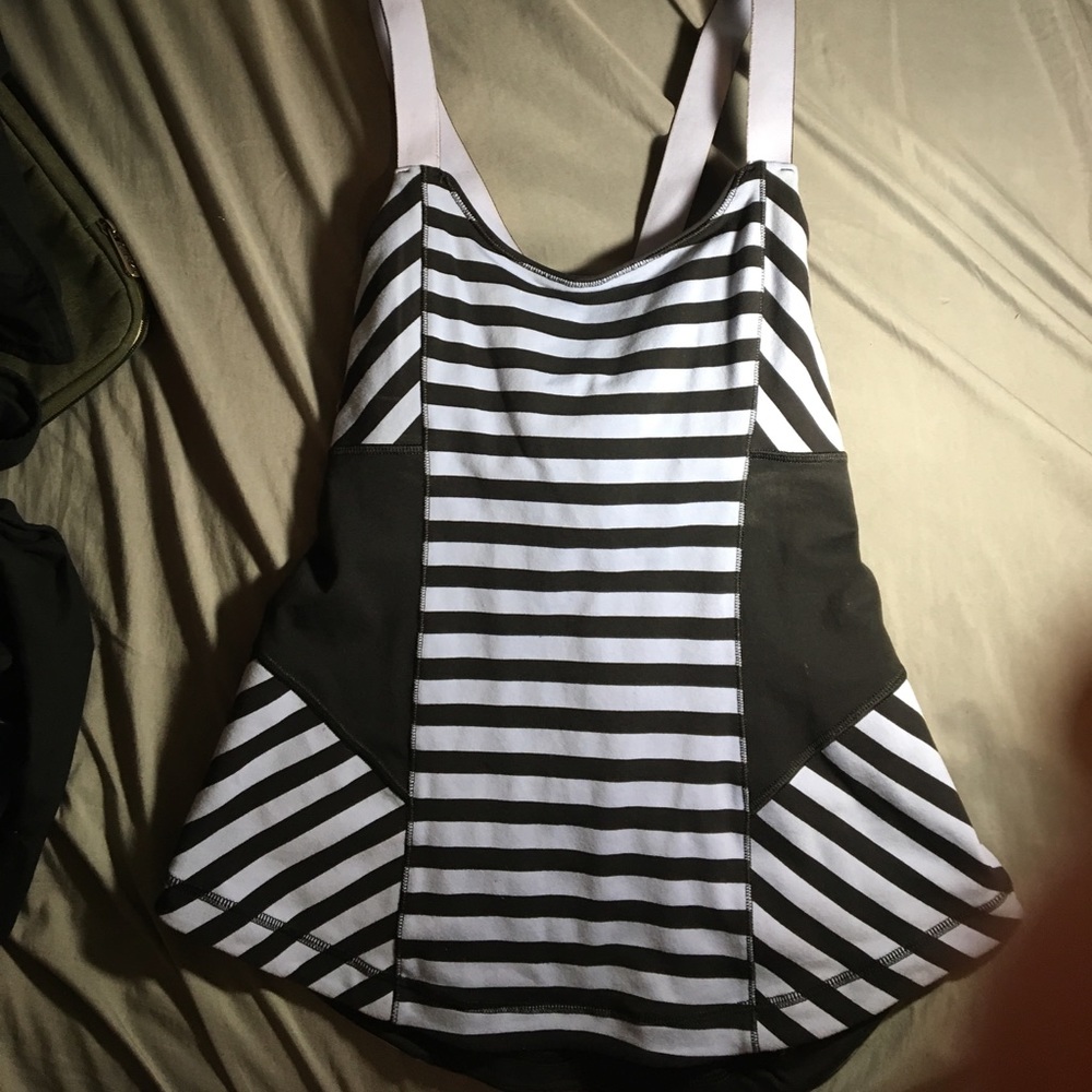 Lululemon light purple and black striped tank sz 8