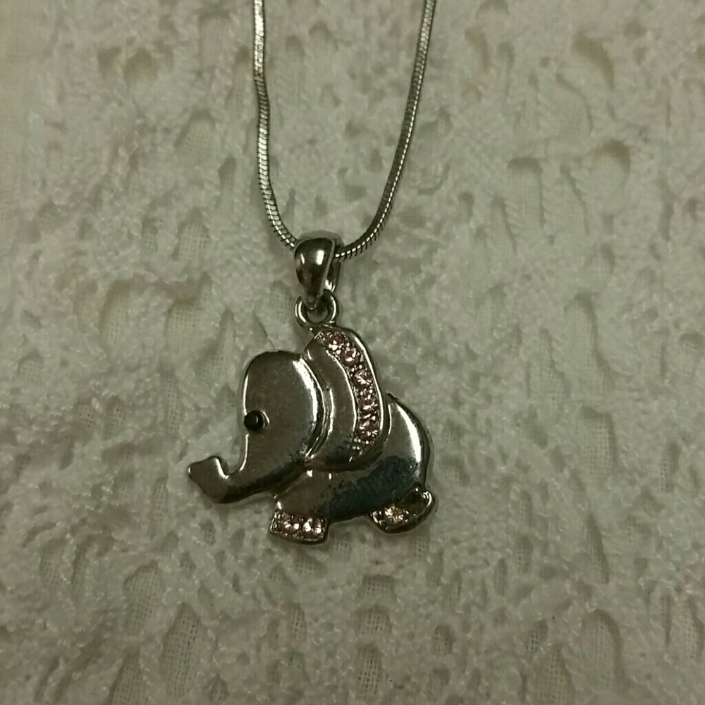Adorable elephant necklace