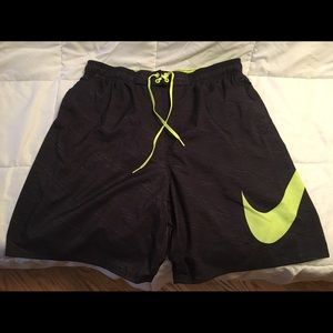 Men's Nike elastic waist swim trunks. Minimal wear