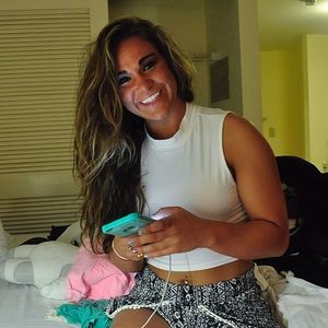 Meet your Posher, Abbey