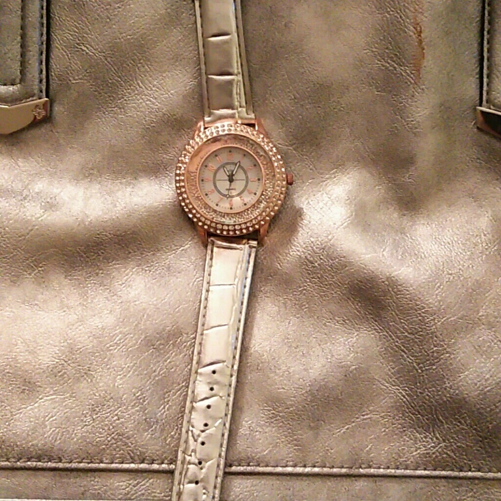 Adorable watch!