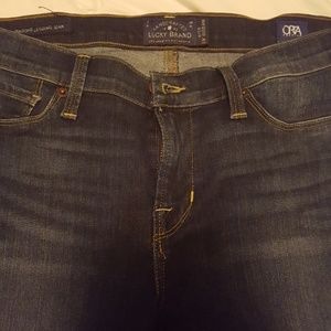 NWOT Lucky Brand Brooke Legging Jeans