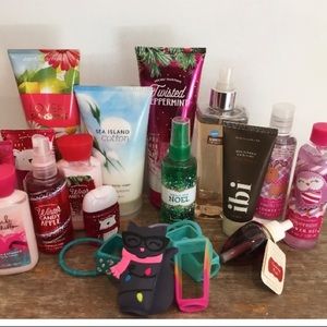 NWT🔴 HUGE Bath and Body Works lot + bonus items