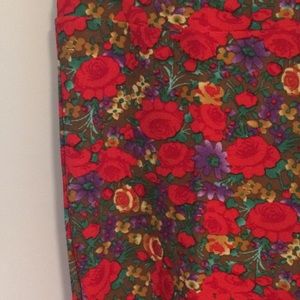 Beautiful LuLaRoe Cassie skirt