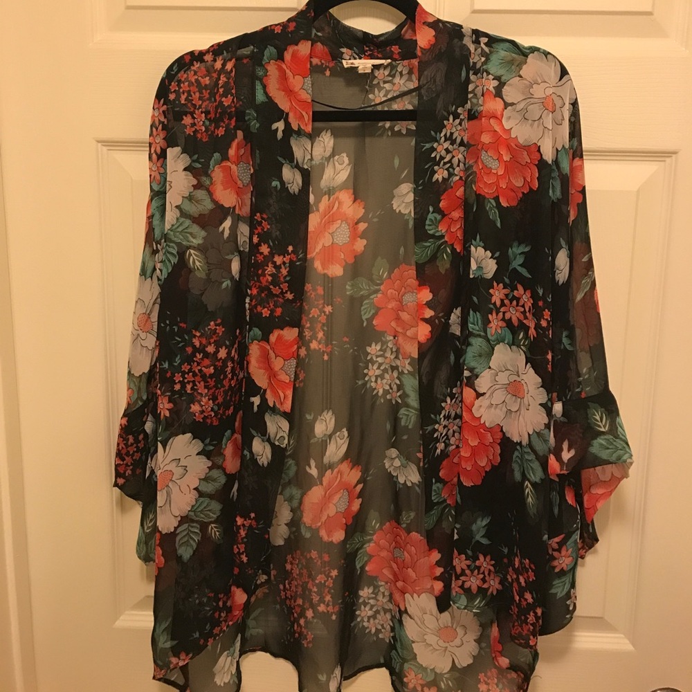 Unique Floral Kimono 🌺