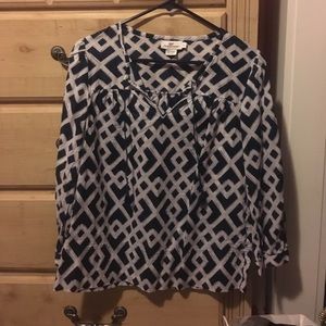 Blue and white Vineyard Vines blouse