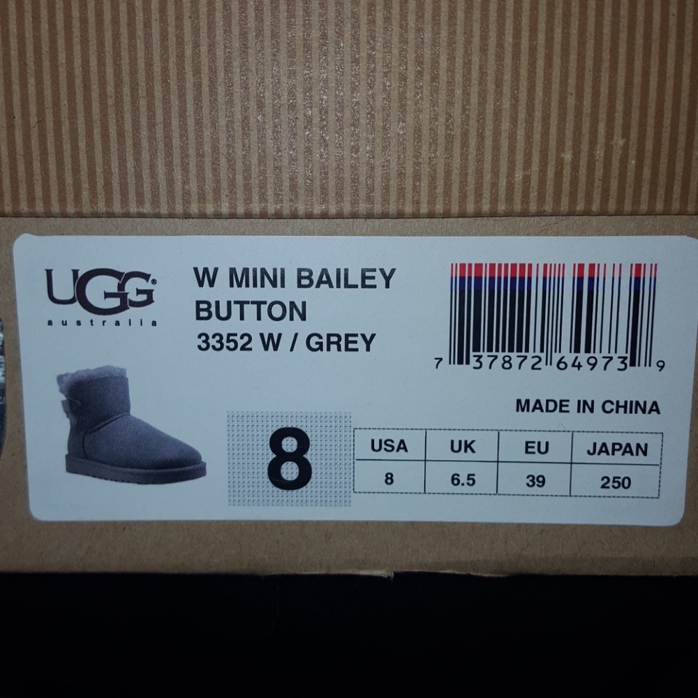 Gray short Bailey buttons