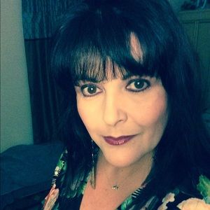 Meet your Posher, Rosario