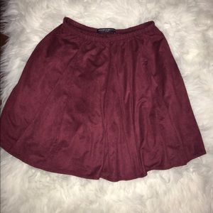 Brandy Melville maroon skirt
