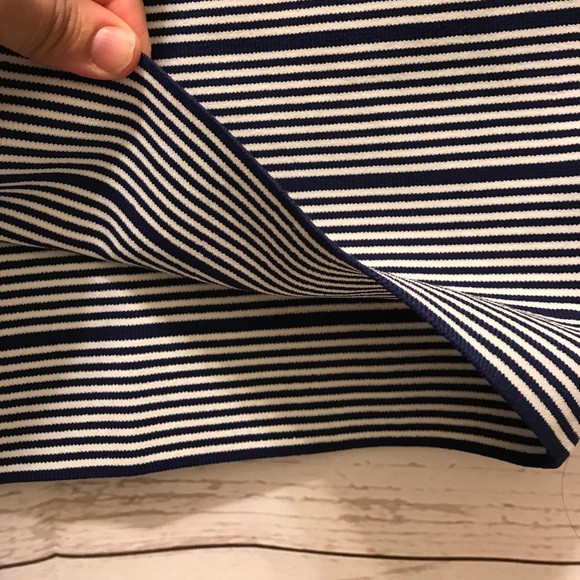 Romeo + Juliet Couture Bodycon Skirt Size Small - Picture 7 of 8