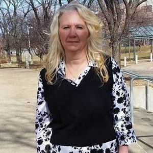 Meet your Posher, Laurie