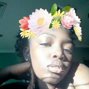 Meet your Posher, Takai