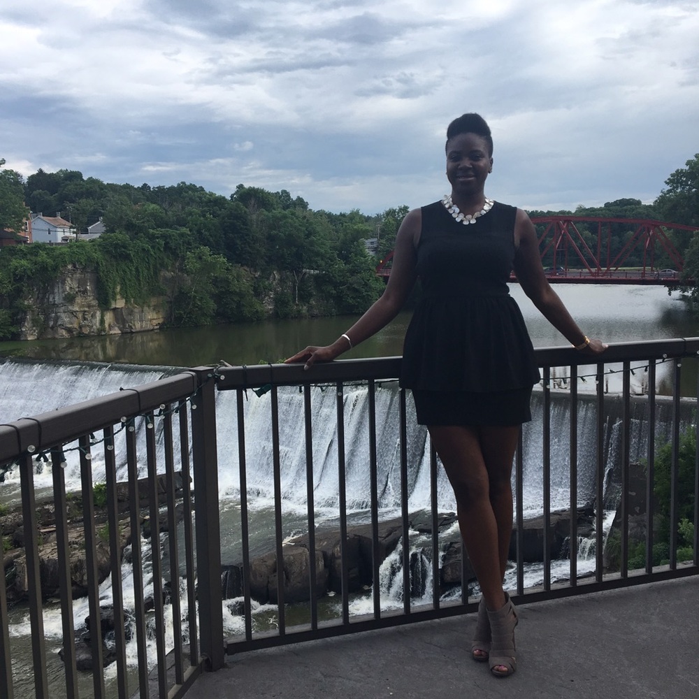 Meet your Posher, Imani