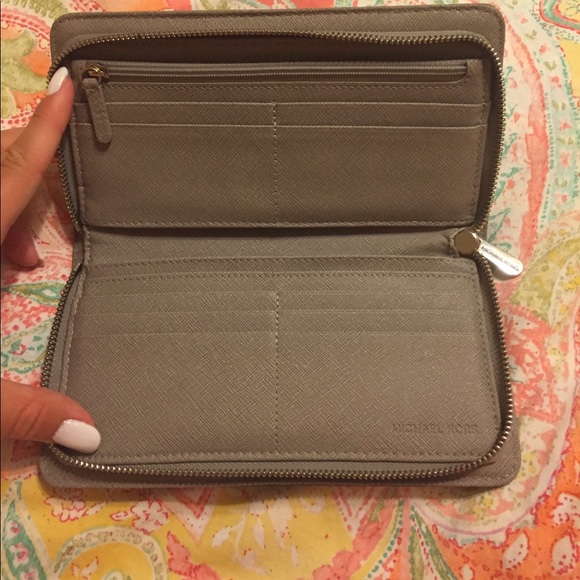 Wallet - Picture 3 of 4