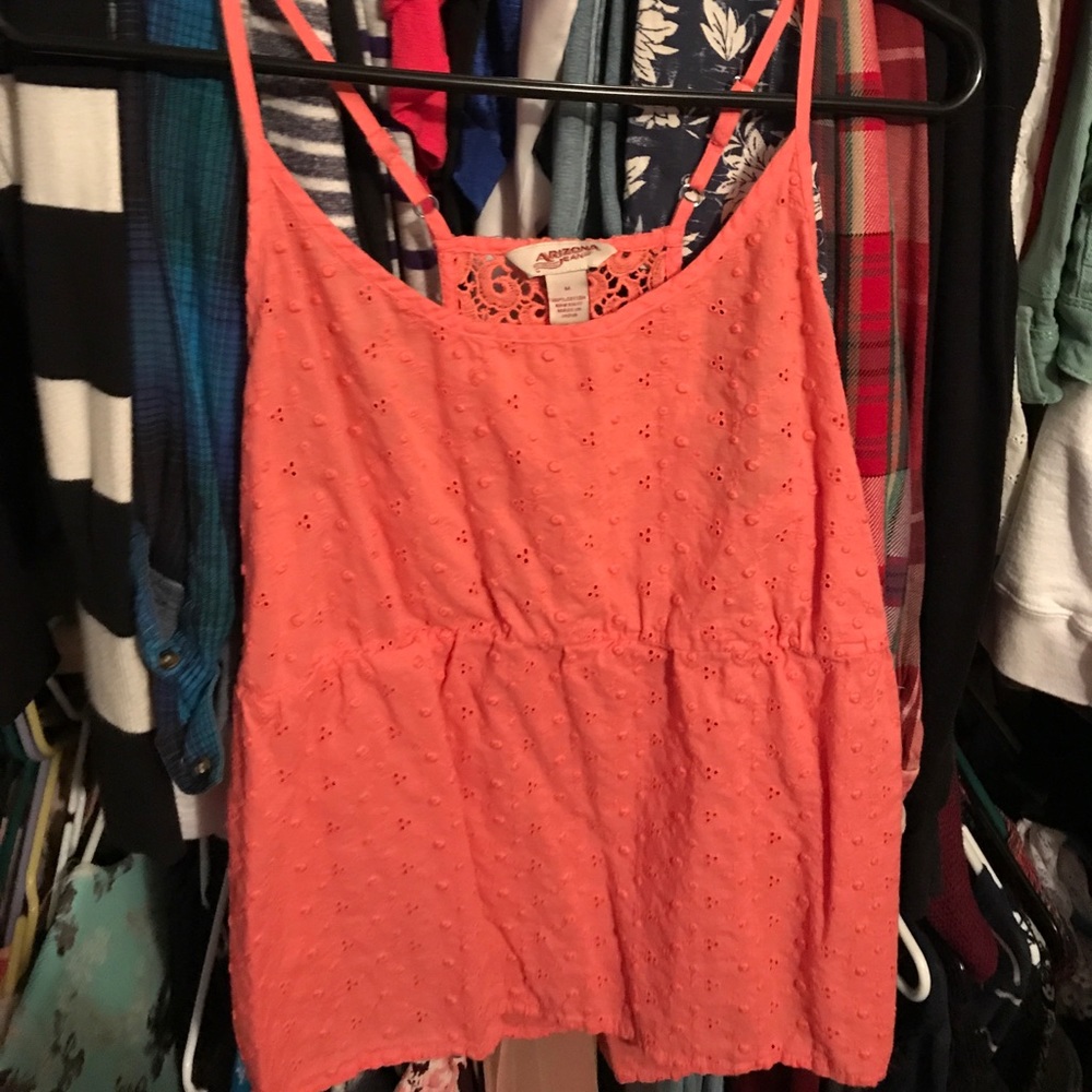 ARIZONA. Peach colored tank.