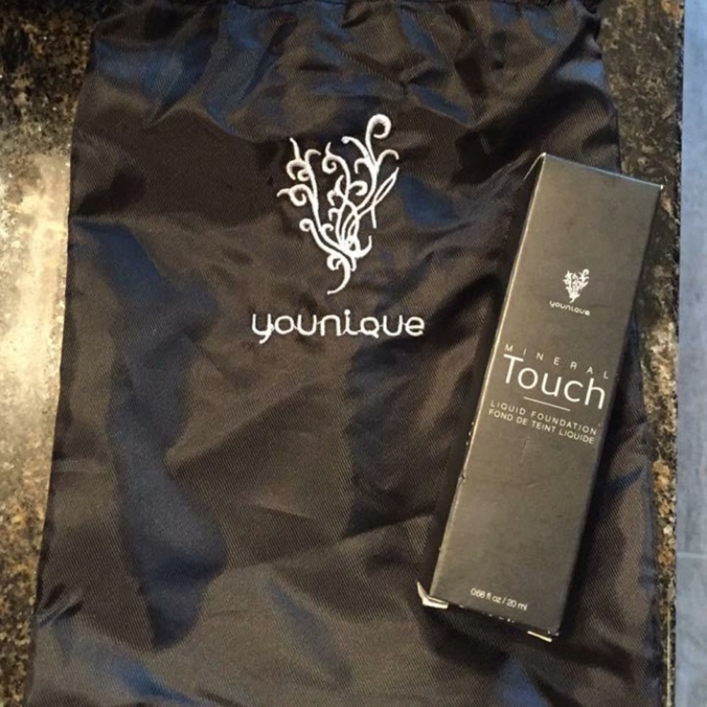 Younique liquid foundation