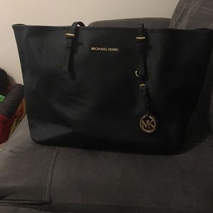 Jet setter travel tote Medium