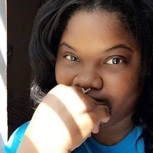 Meet your Posher, Lashae