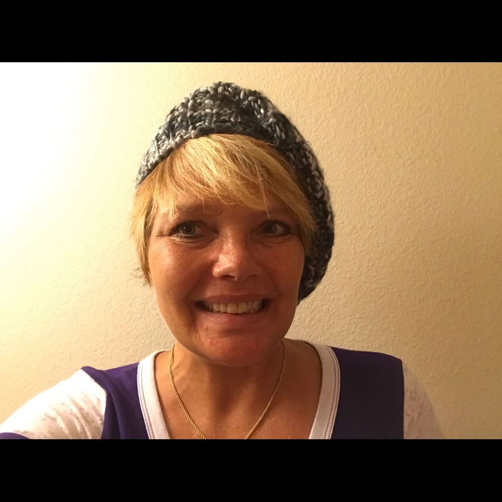 Grey beret