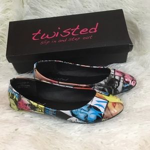 Vogue magazine print ballet flats 6 6.5 twisted
