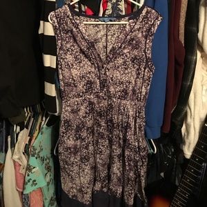 Vera Wang. Purple and white floral dress