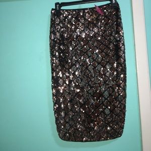 sequined pencil skirt