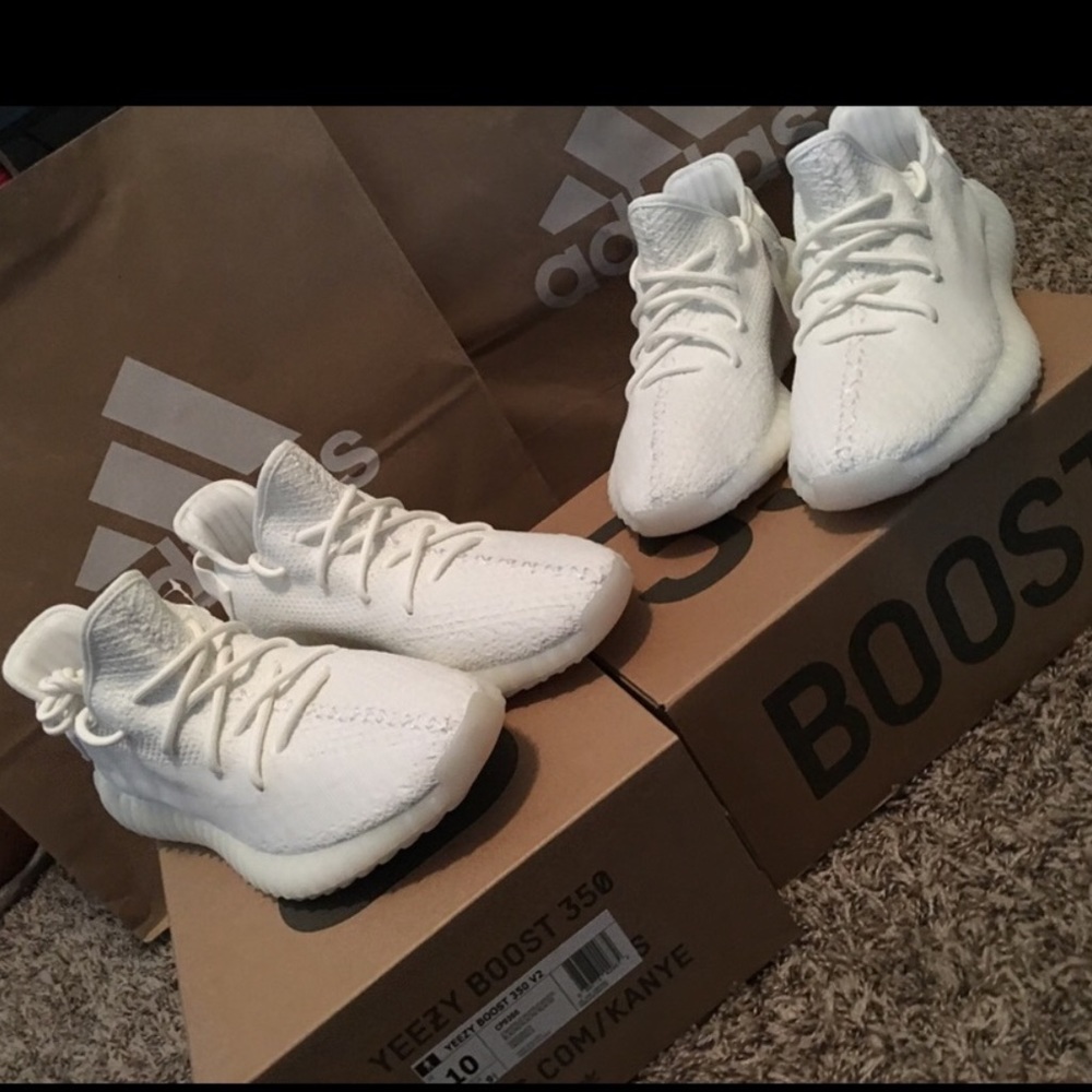 Yeezys cream white 350 v2 men size 8.5
