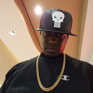 Meet your Posher, Holly