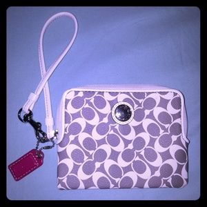 NWOT Authentic Coach Wristlet in Signature C