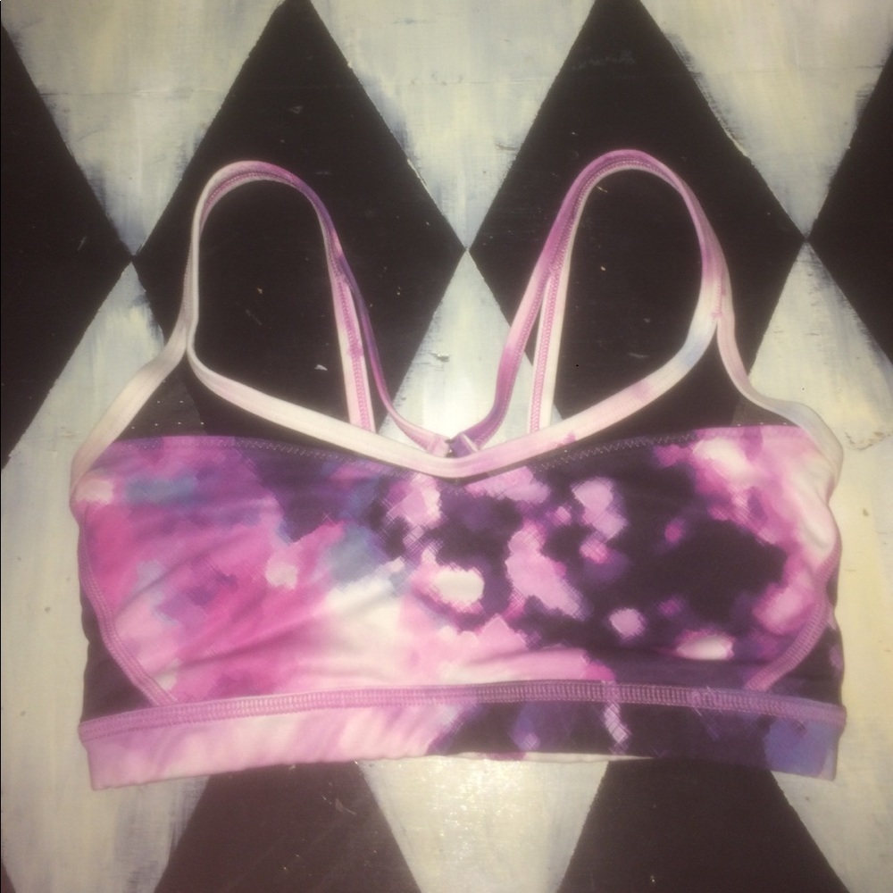 lululemon sports bra