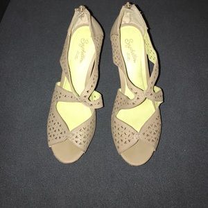 Wedge sandals