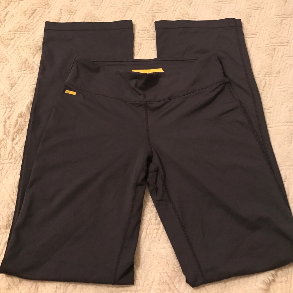 Lolë Yoga/Pilates pants in Gray