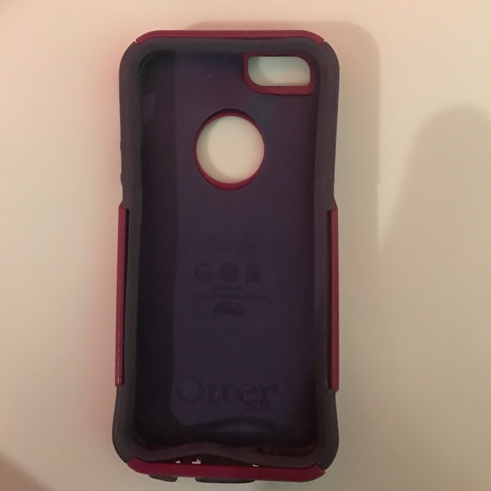 Magenta and purple otterbox Iphone 5 Case