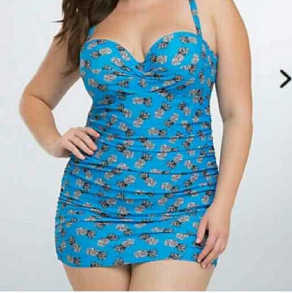 Torrid 1 piece swimsuit 4x