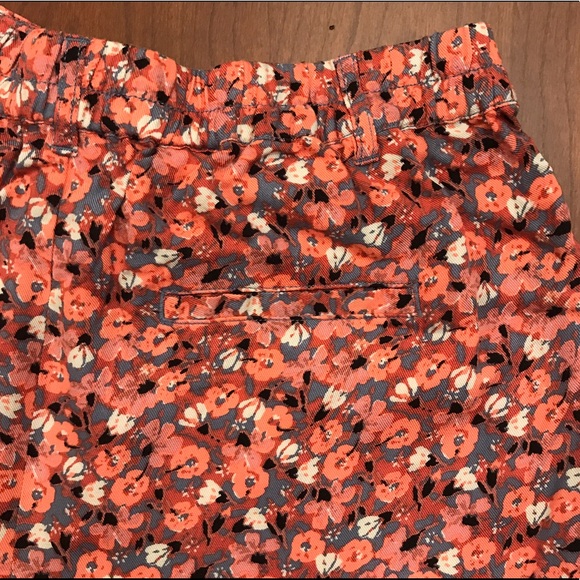 Women’s NWT Free People Floral Shorts Size XS - Picture 4 of 6