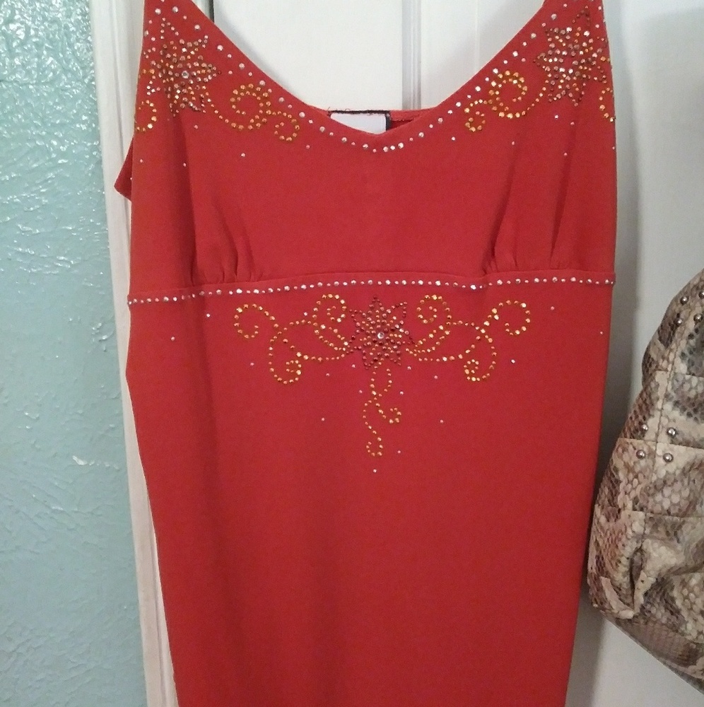 Really pretty spaghetti strap shirt.