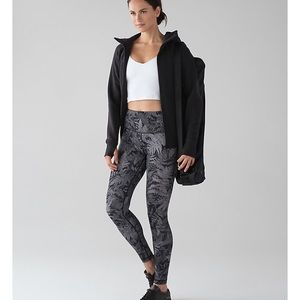 7/8 Wunder Under Hi-Rise Tight (size 4)