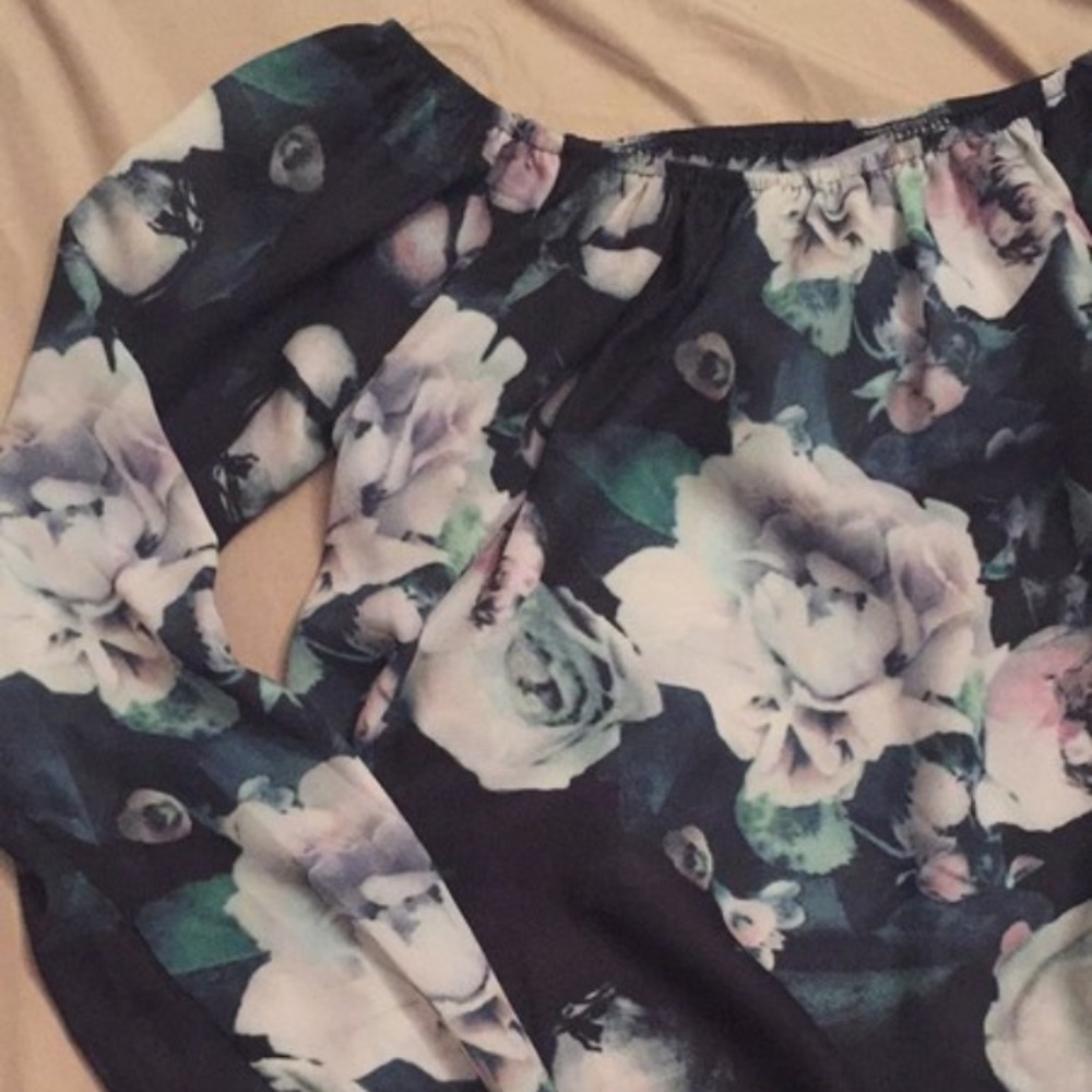 Floral Off the Shoulder Blouse