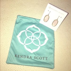 Kendra Scott Elle Earrings Rose Quartz- Never Worn