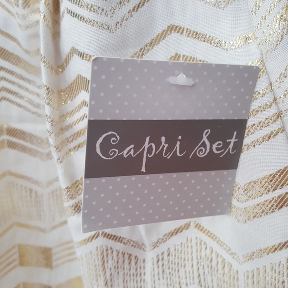 Girls gold and white Capri set - Picture 5 of 5