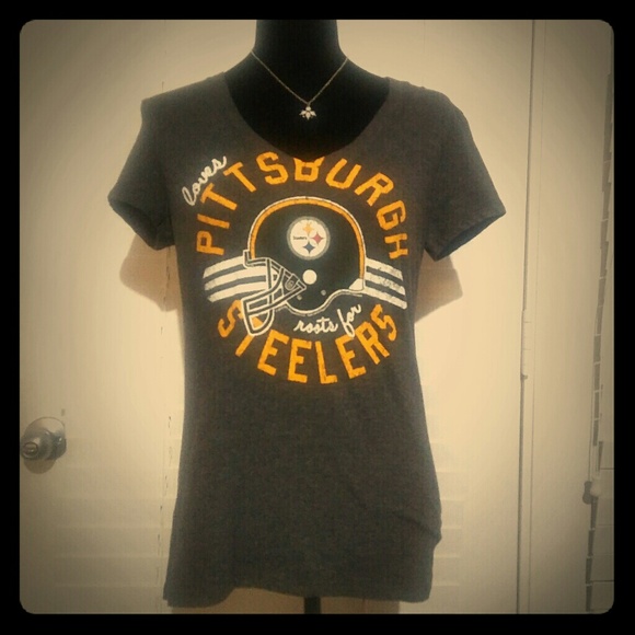 NFL Team Apparel Tops - Pittsburgh Steelers Women's Tee Size M **Sold**