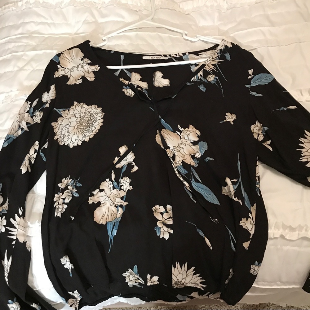 Floral top