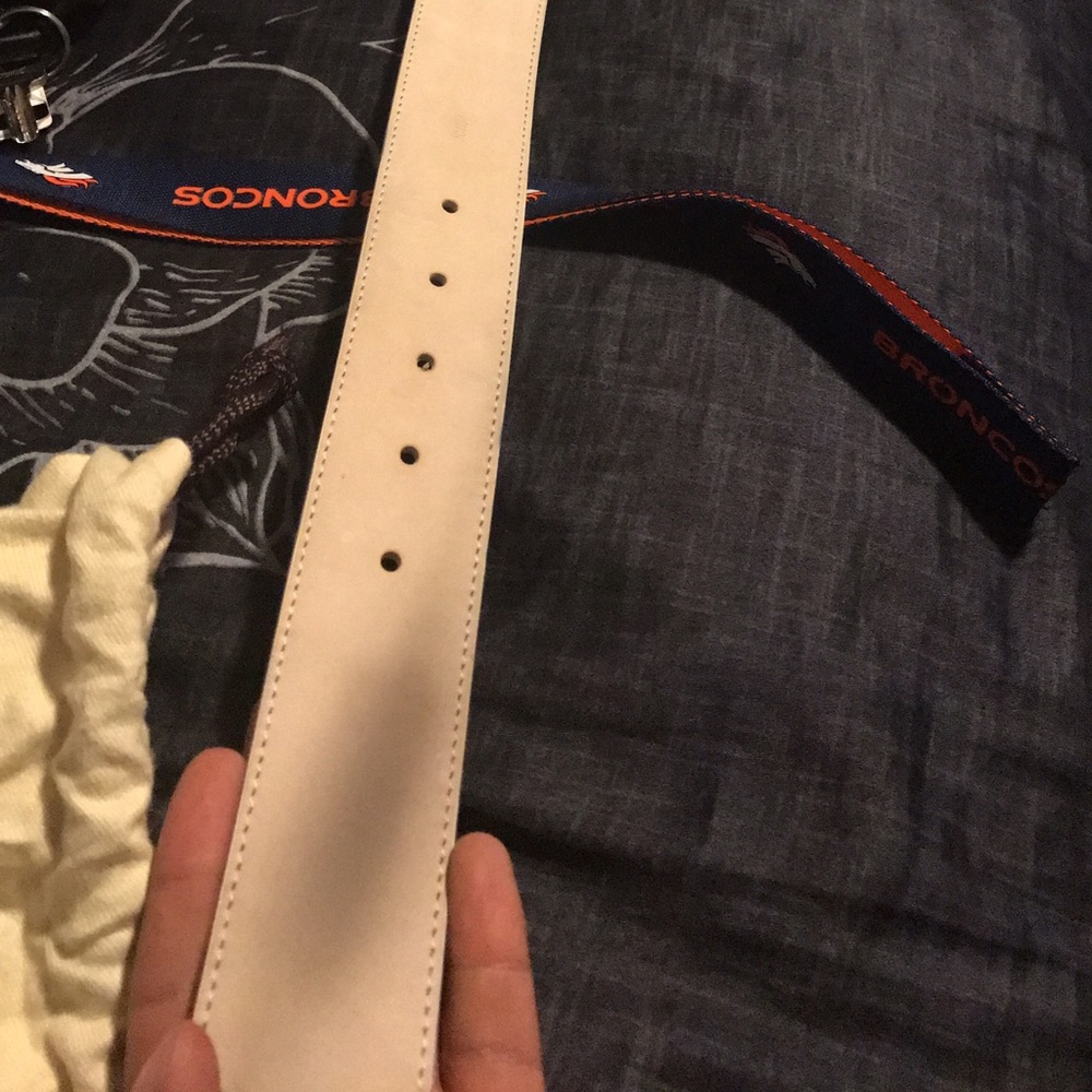 Louis Vuitton belt - Picture 2 of 2