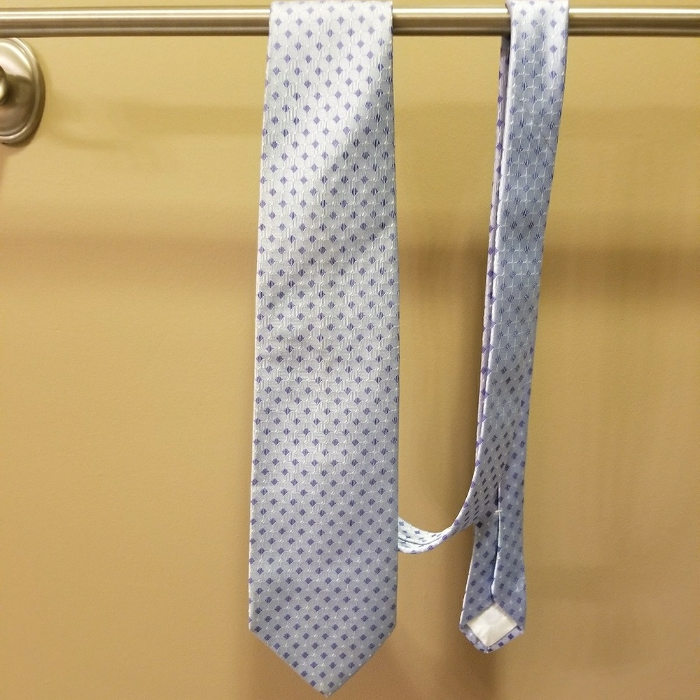 Men: Brooks Brothers Silk Tie