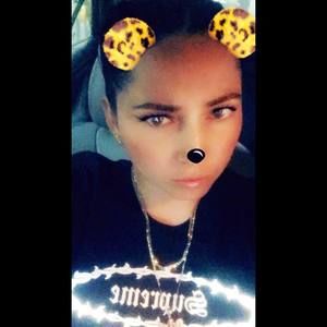 Meet your Posher, Rafaela