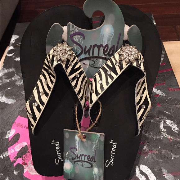 Surreal Zebra w/ Rhinestones sz 8 - Picture 1 of 6