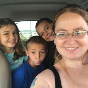 Meet your Posher, April