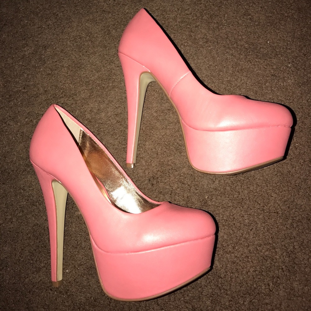 Salmon platform heels 👠